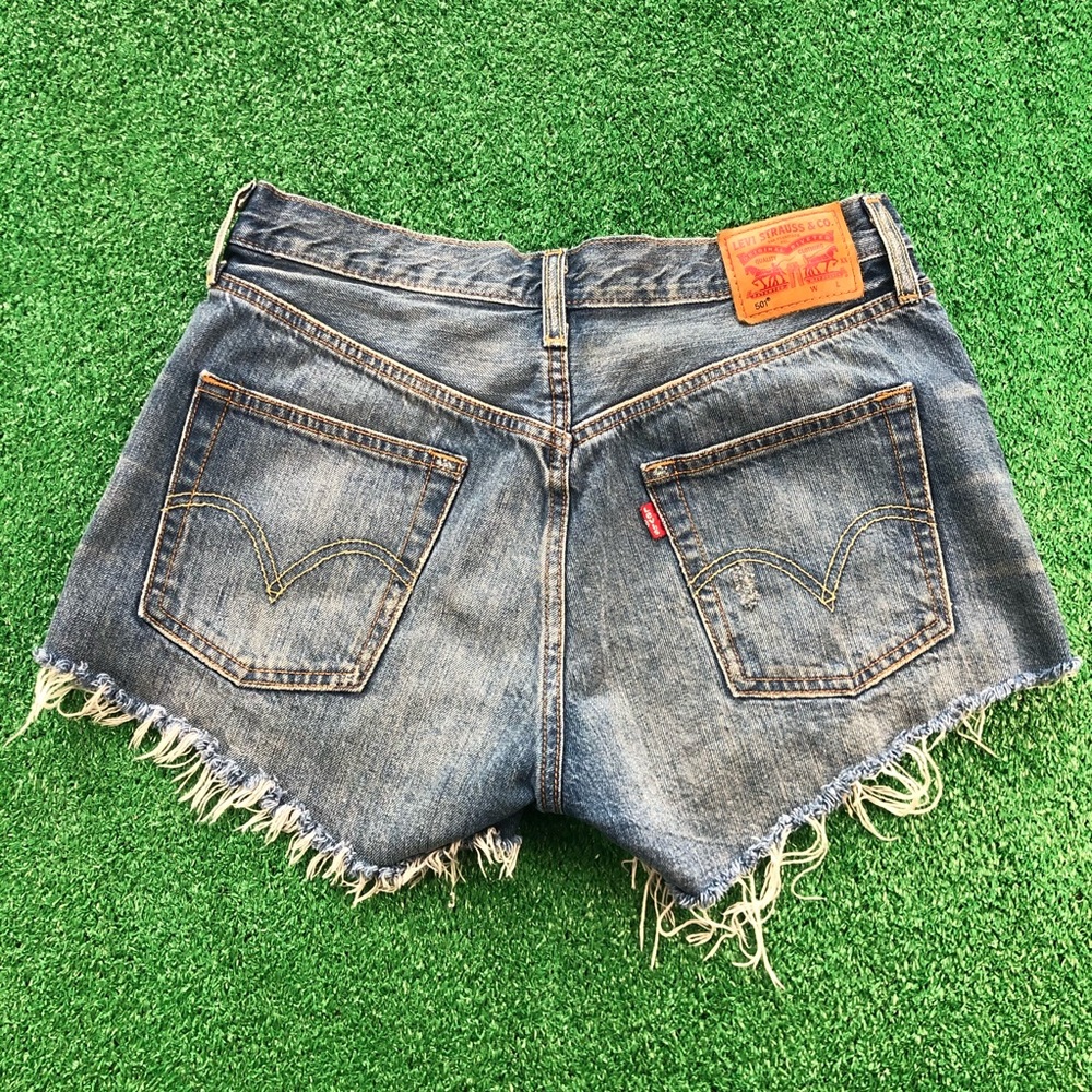 Levi’s 501 Shorts Jean Denim 28 Cut Off Raw Hem